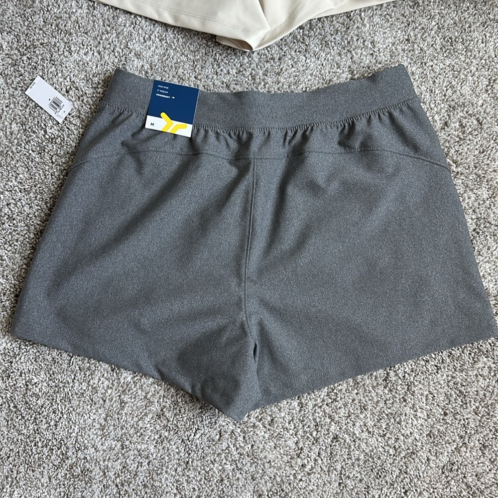 NWT Women's PowerSoft 3" Shorts - Picture 5 of 6
